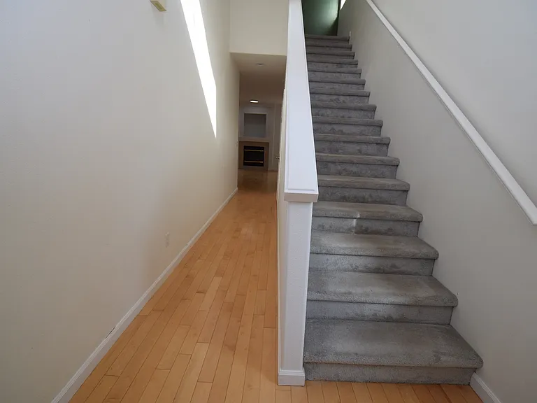 432 NE 57th Ave — Photo 13