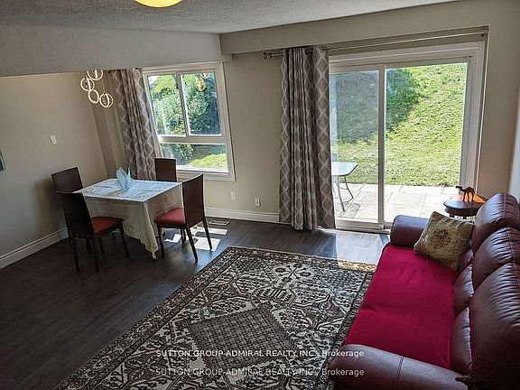 5th image of 47 Riviera Dr