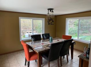 105 Alturas Rd, Highland Lakes, NJ 07422