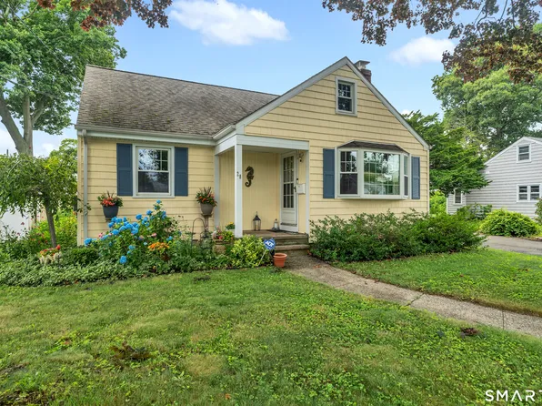28 Kirkside Avenue, Milford, CT 06460