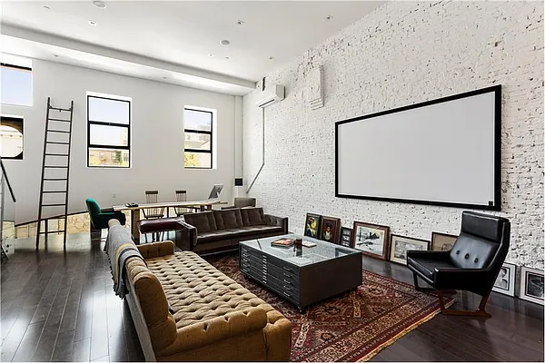 106 North Sixth Street #2F in Williamsburg, Brooklyn