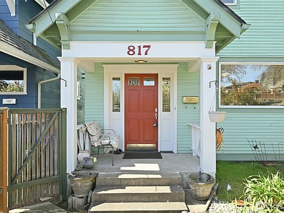 2nd image of 817 20th Avenue S
