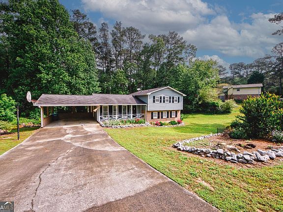 2nd image of 4033 Scenic Mountain Dr