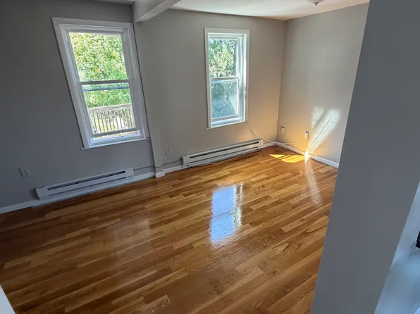 117 Wrentham St #3, Dorchester Center, MA 02124