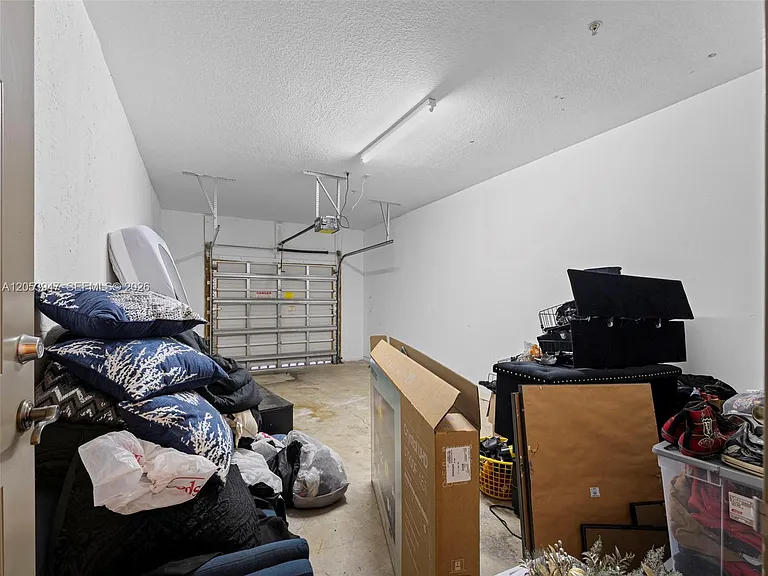 4402 SW 160th Ave #911 — Photo 33
