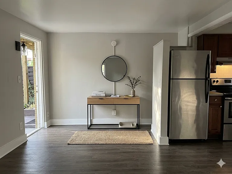 301 S Gomez Ave #304-3 — Photo 2