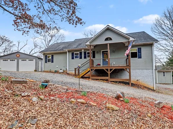 340 Country Mountain Ridge Dr, Murphy, NC 28906