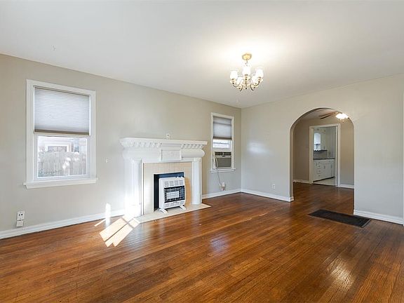 4th image of 3712 N Shartel Ave #3714-711-715