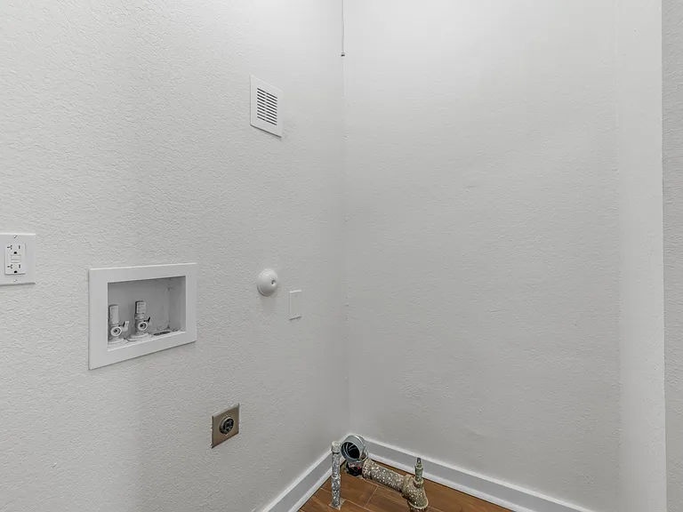 1611 McDaniel St #A — Photo 30