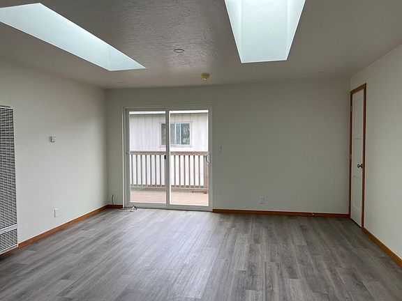 2nd image of 187 F St APT B