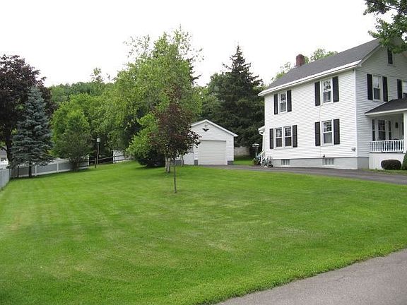 2nd image of 7 Douglas Ave