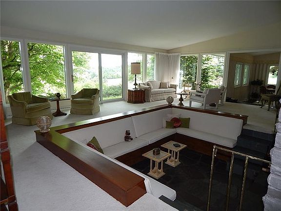 4th image of 202 Horseshoe Dr