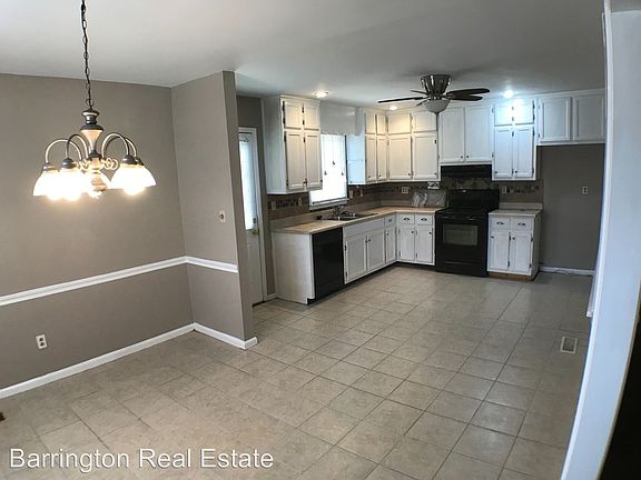 2nd image of 2206 Vicki Dr