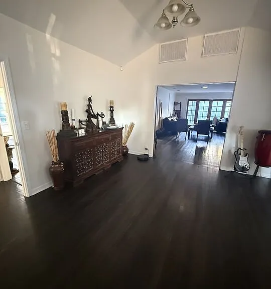 14151 Chandler Blvd — Photo 7