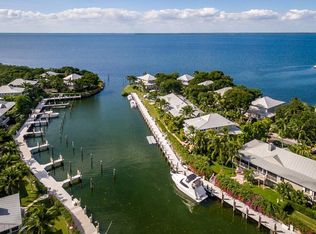 22 Island Dr, Key Largo, FL 33037
