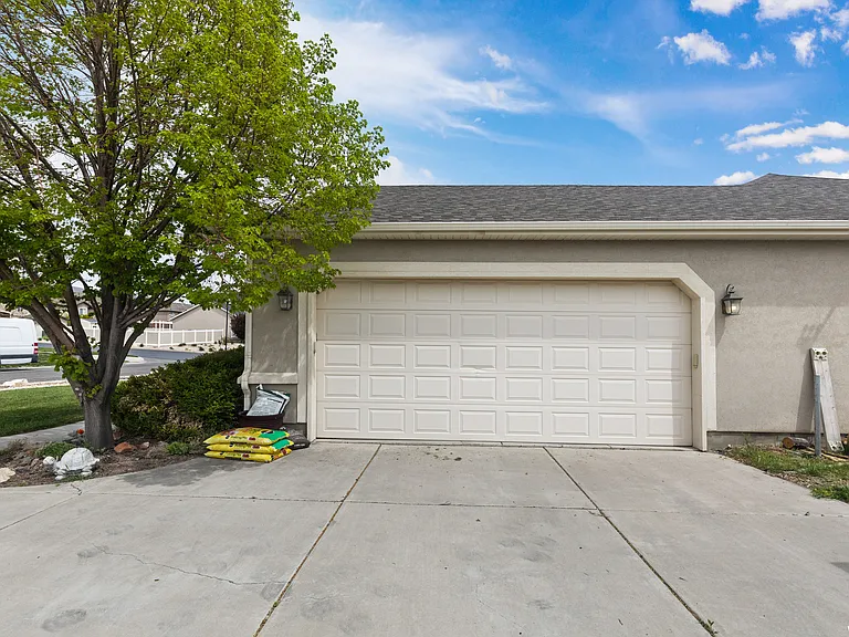 818 N Buffalo Dr — Photo 12