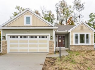 2909 Valley Spring Dr, Caledonia, MI