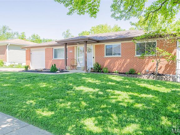 2nd image of 3915 Nottingham Estates Dr