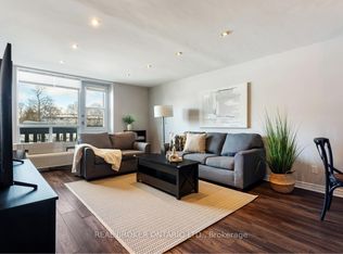 6720 Glen Erin Dr #111, Mississauga, ON