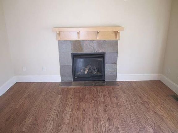 2nd image of 516 Luella Ln