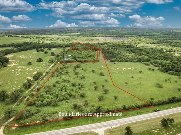 9296 Fm 713, Dale, TX 78616