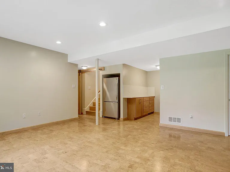 6030 Berwynd Rd — Photo 42