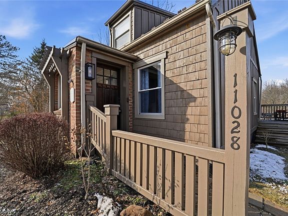 3rd image of 11028 Mayfield Rd