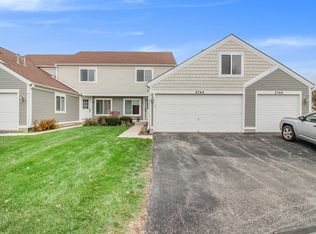 2744 Wilshire Ct, Aurora, IL 60502