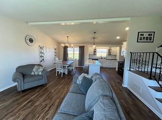 14421 McCue Rd, North Lawrence, OH 44666