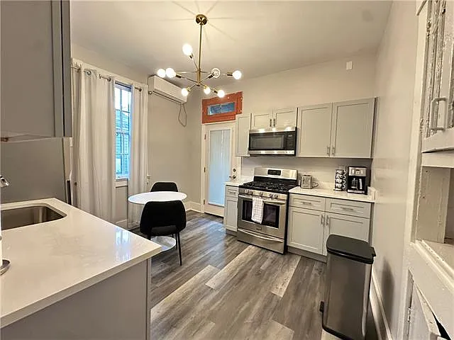 314 S Rendon St — Photo 7