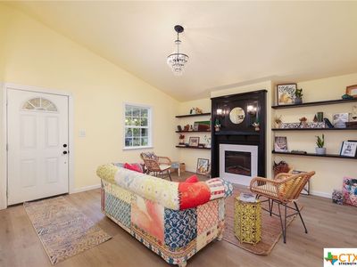 347 Valley View St, Canyon Lake, TX, 78133