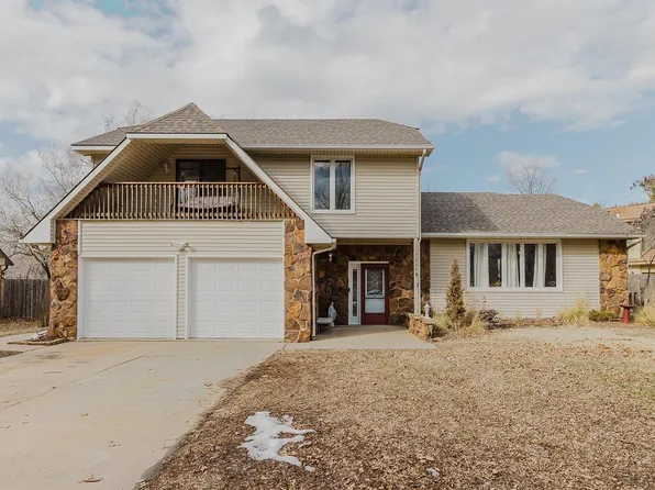 3269 N Hood Ct, Wichita, KS 67204