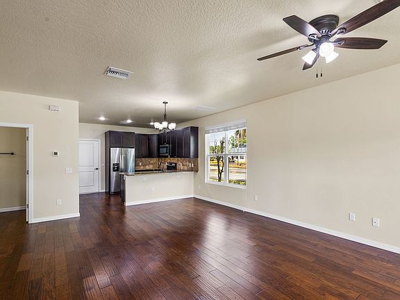 2nd image of 509 Sunbranch Ln