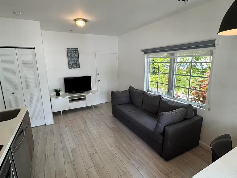 1450 Meridian Ave #101 — Photo 4
