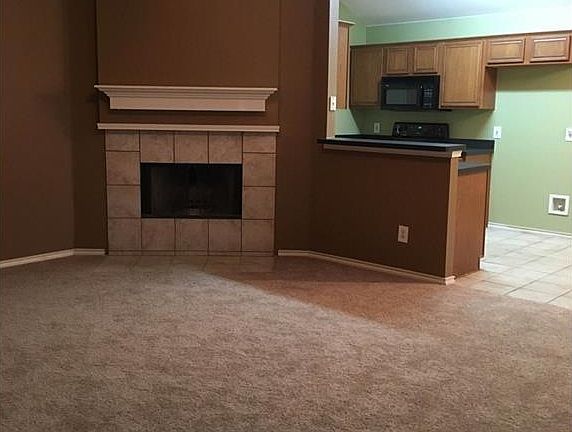 4th image of 229 Lake Travis Dr