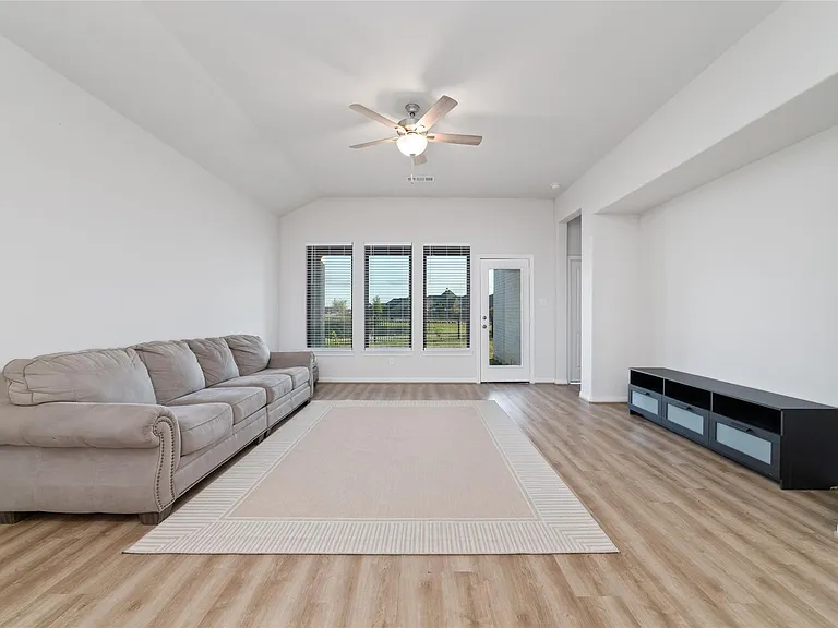 720 Lake Lacosta Dr — Photo 13