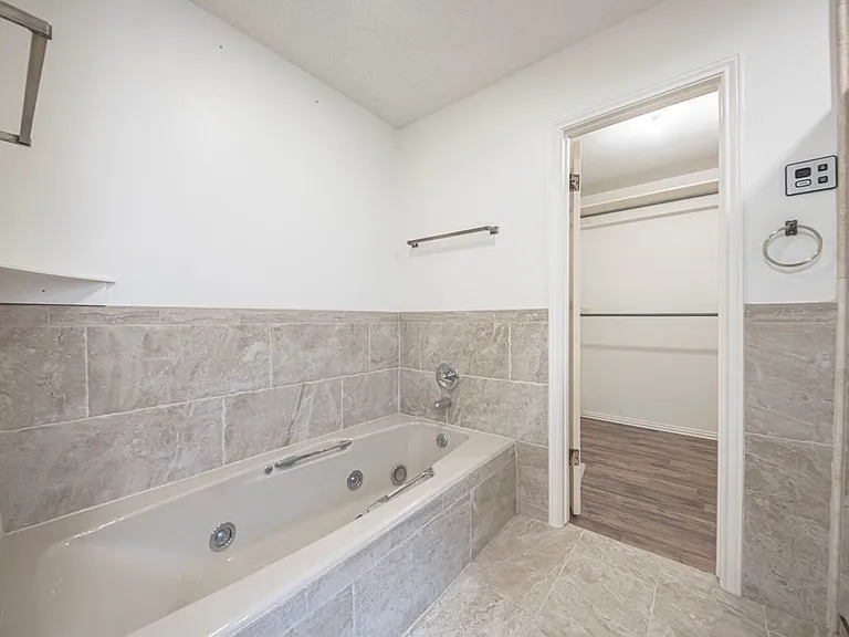 4007 Crestridge Dr — Photo 50