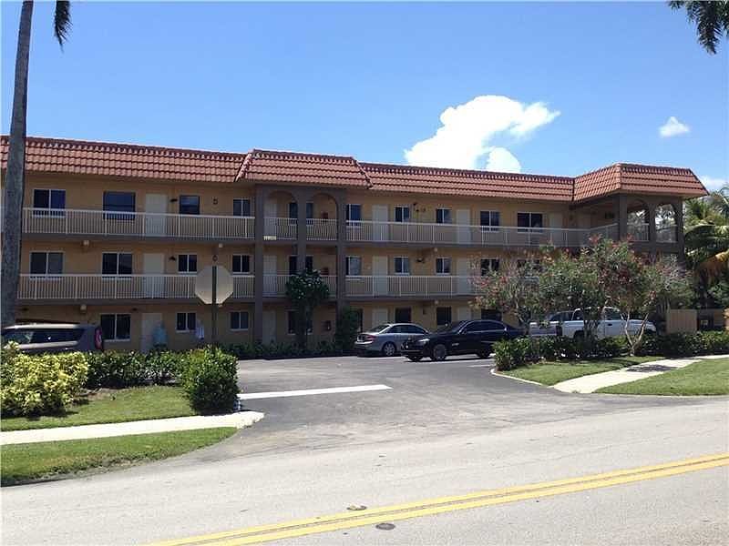 1st image of 1400 NE 56th St APT 212