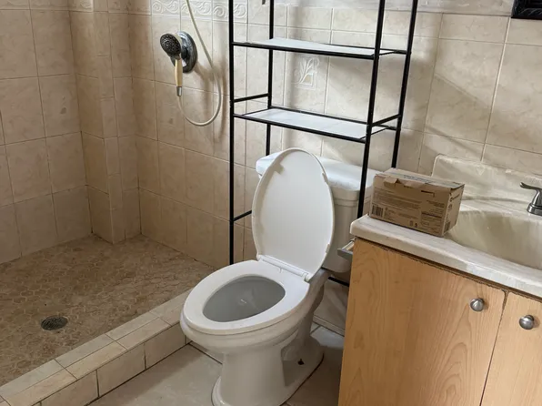 11301 NW 62nd Ct, Hialeah, FL 33012