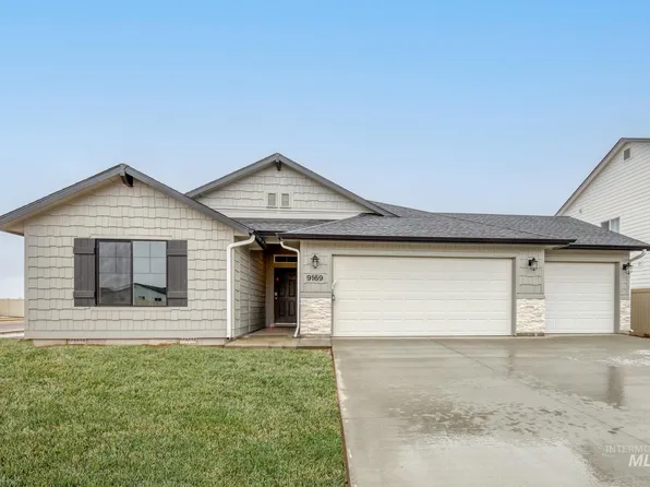 2034 N Thunderbolt St, Mountain Home, ID 83647