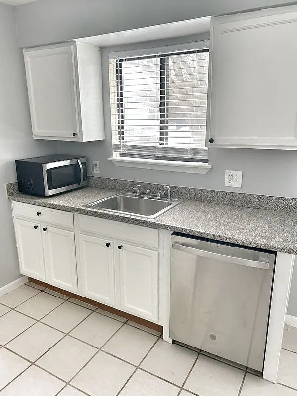 2 bed, 1.5 bath, 1092 sqft, $1,500 — Photo 4