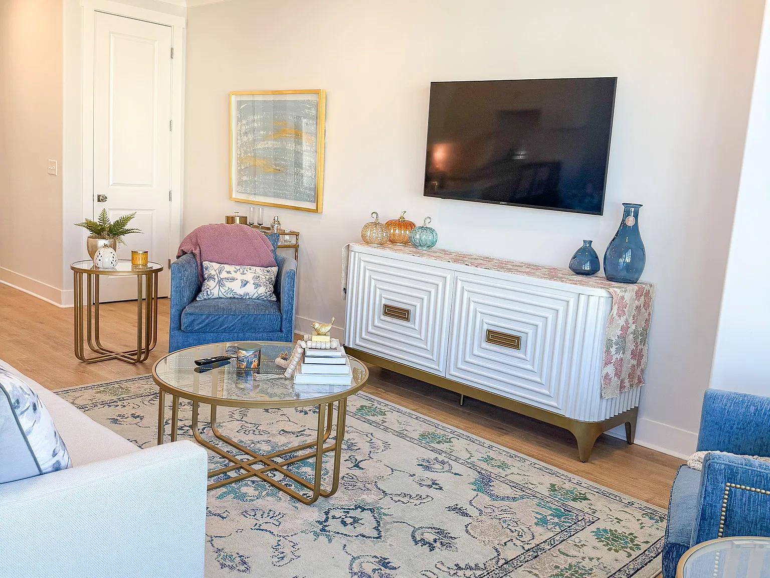 3 bed, 3.5 bath, 1850 sqft, $2,800 — Photo 2