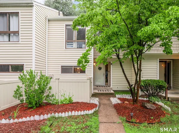 51 Currier Place #51, Cheshire, CT 06410