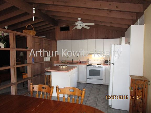 3rd image of 362 Hartford Ave APT 1