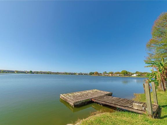 5th image of 8084 Somerset Dr