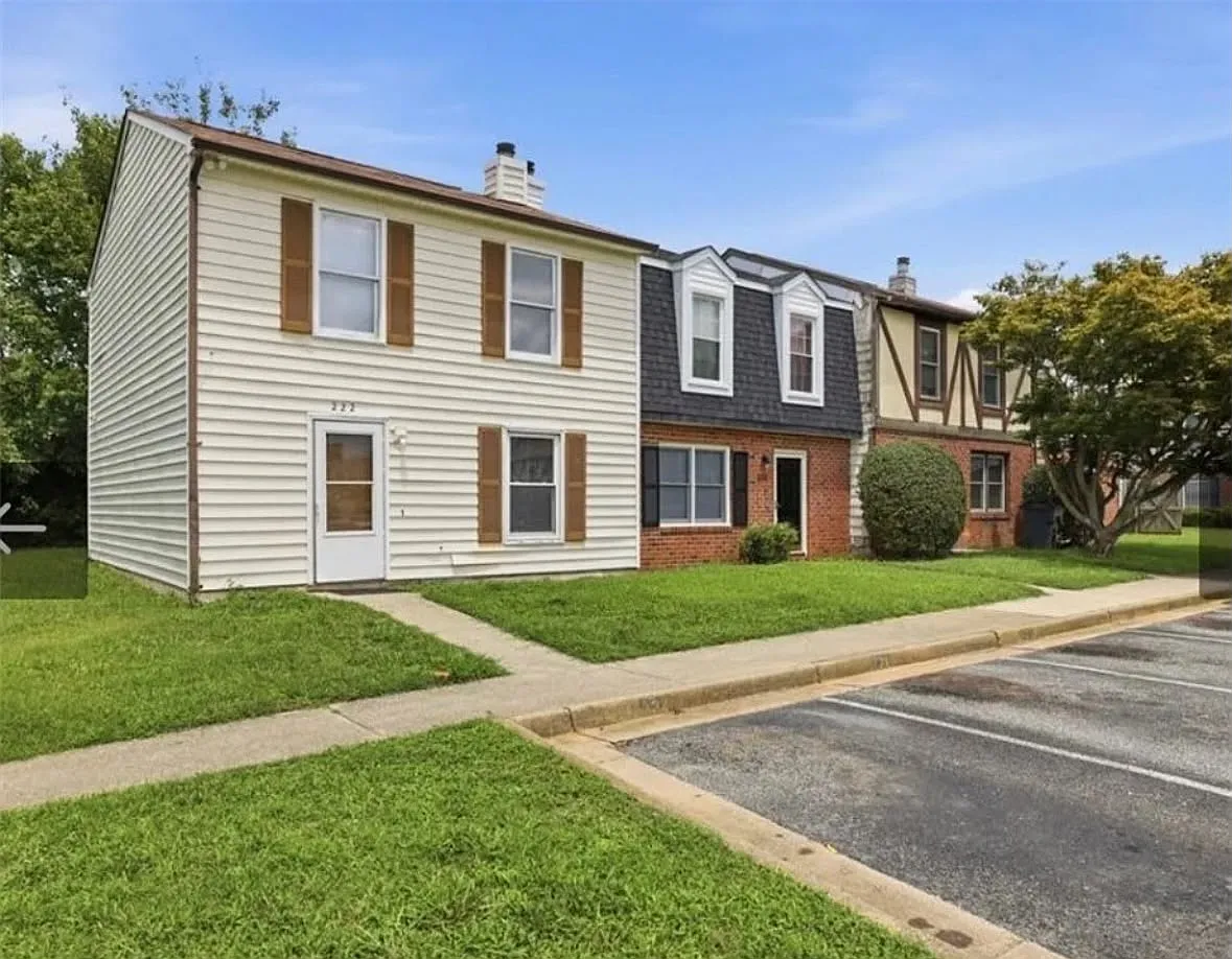 Knightsmanor Ct, Richmond — Photo 1