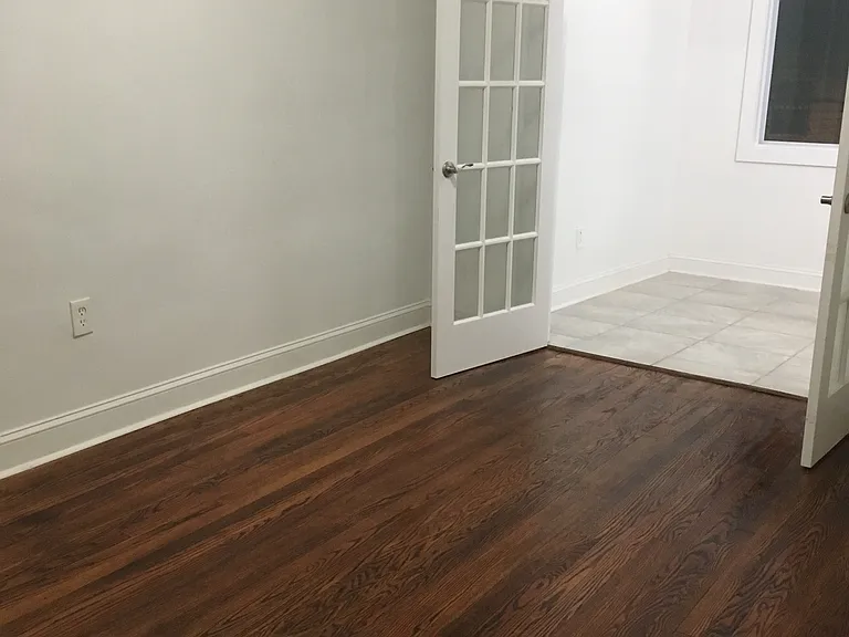 1223 Queen St NE #2 — Photo 2