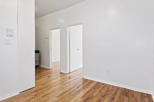 Rented by Compass | media 12