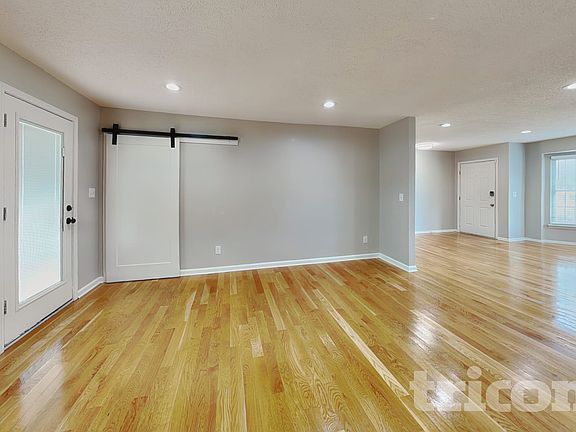 2nd image of 10218 Haskins St