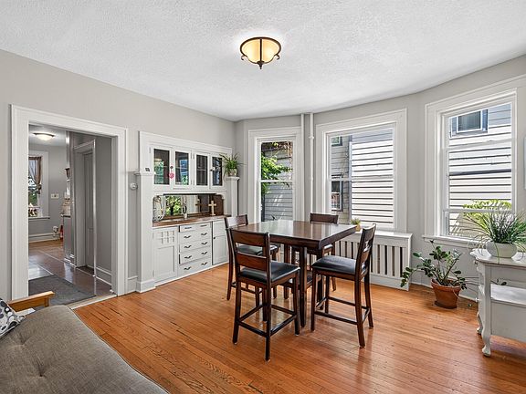 5th image of 757 Laurel Ave